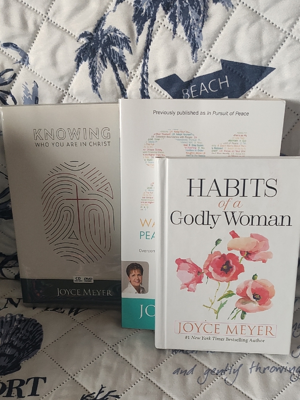 JOYCE MEYER BOOK/DVD COLLECTION SET